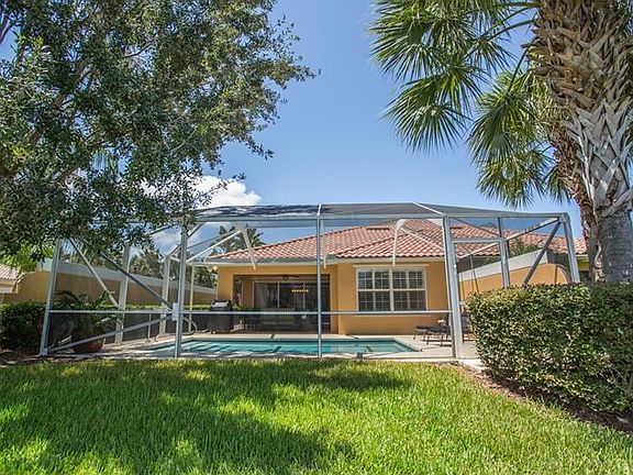 2nd image of 11923 Delfina Ln