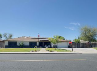 2560 Chestnut St, Hanford, CA 93230