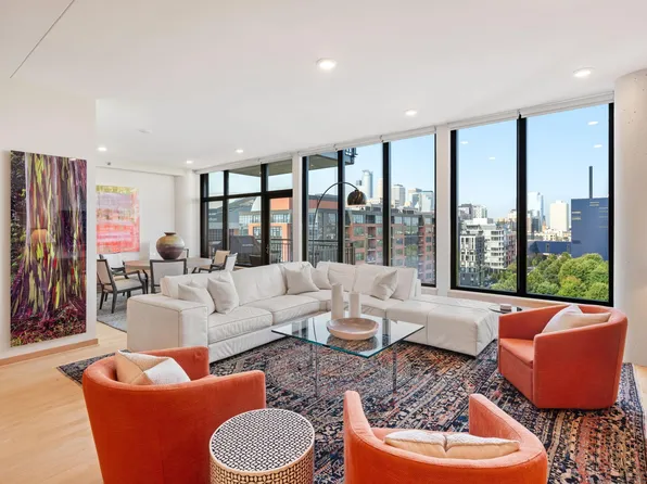 1120 S 2nd St APT 911, Minneapolis, MN 55415