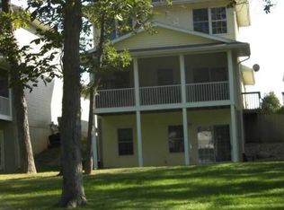 3852 Jay Ln, Waterloo, IA 50701