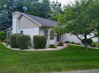 346 Golfview Ln, Elk Rapids, MI 49629
