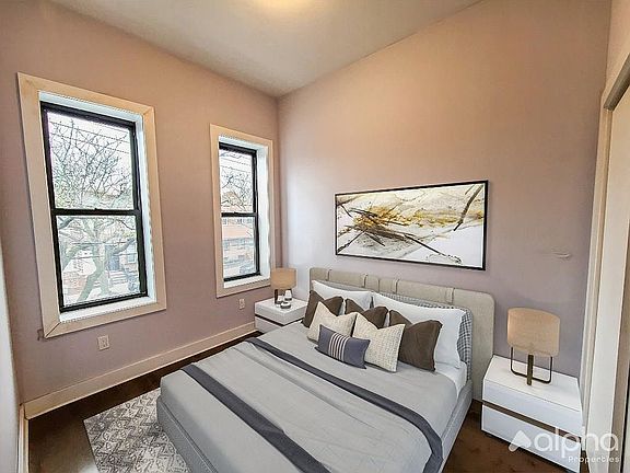 3rd image of 110-50 Farmers Blvd #3
