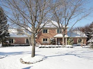 658 Alnwick Ct, Inverness, IL 60010