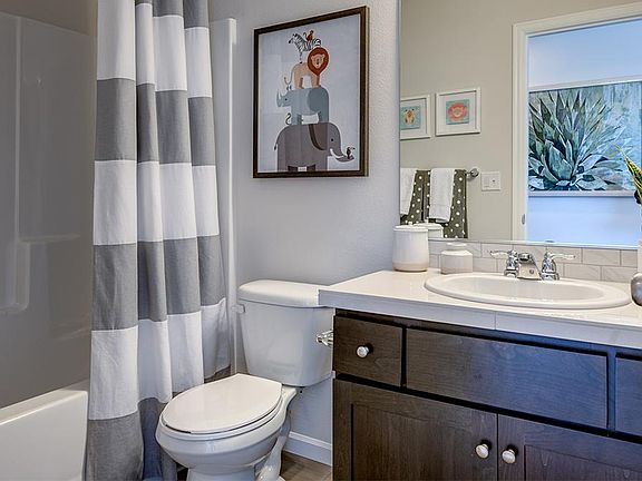 5th image of 650 NE 138th Pl