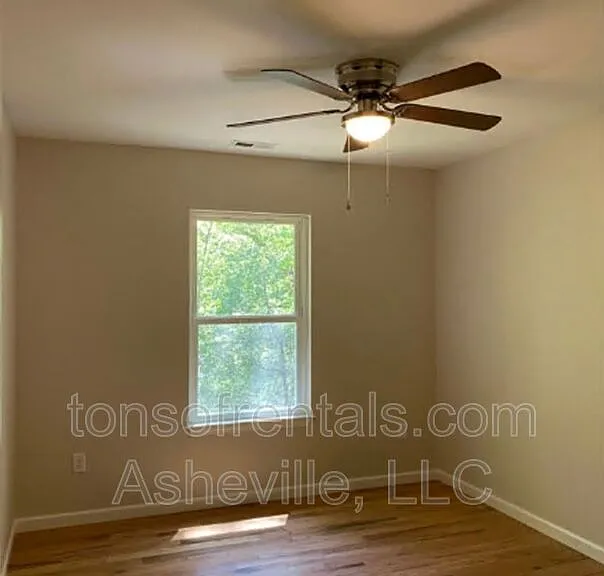 31 John Halford Ct — Photo 16