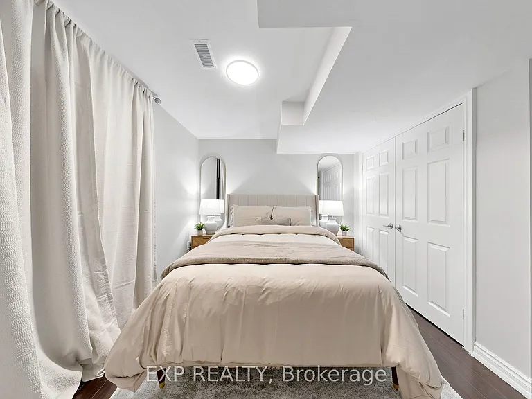 1865 Woodview Ave #BASEMENT — Photo 22