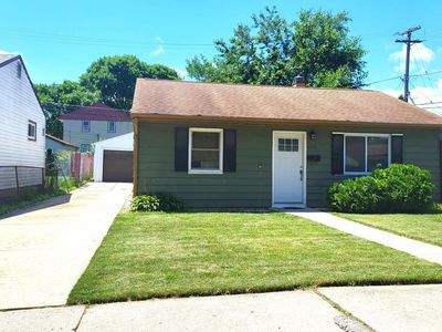 425 South 88th STREET, Milwaukee, WI, 53214