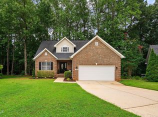 1209 Waterford Green Dr, Apex, NC 27502