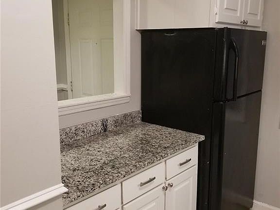 5th image of 210 Appleby Dr APT 113