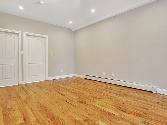 3rd image of 197 E 55th St #2
