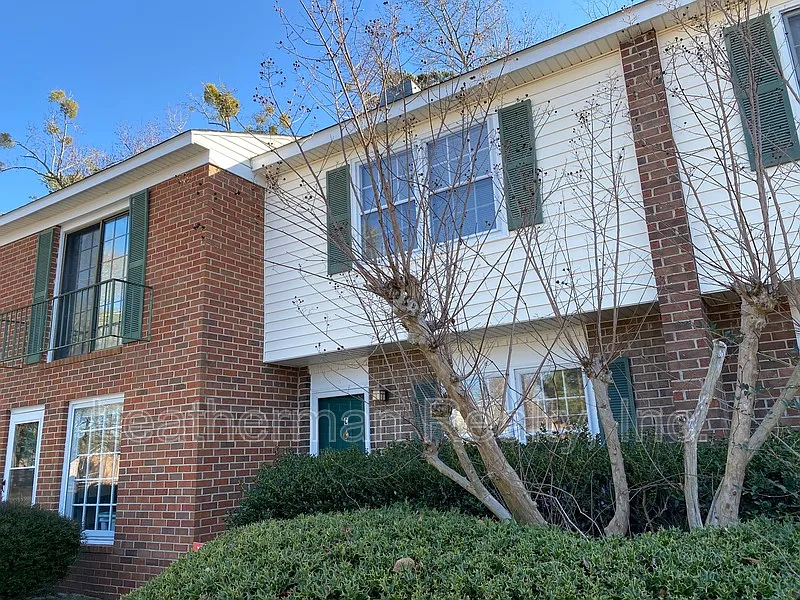 Building Photo - 738 E Coventry Ln