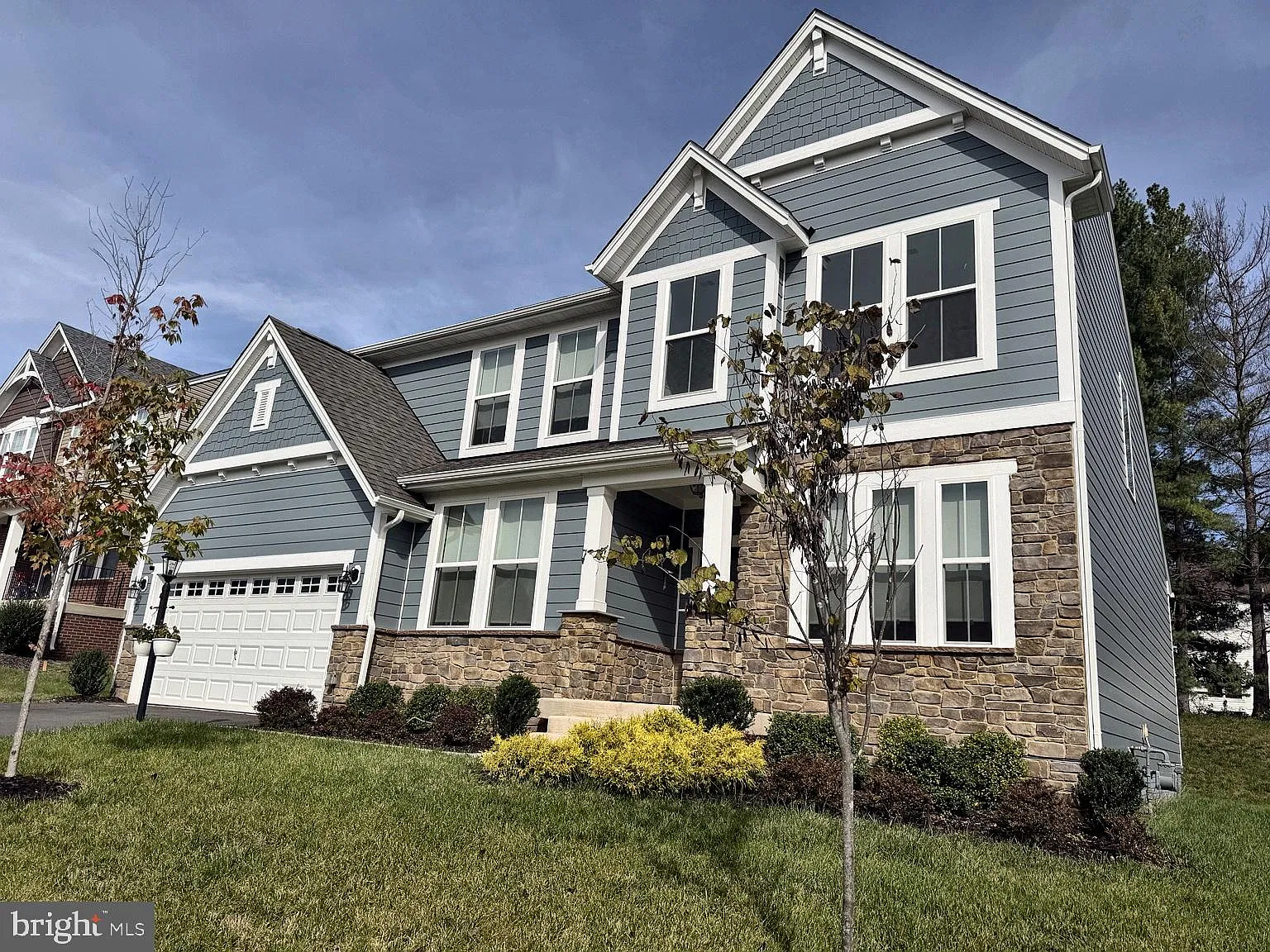 5 bed, 5.5 bath, 3796 sqft, $5,500 — Photo 3