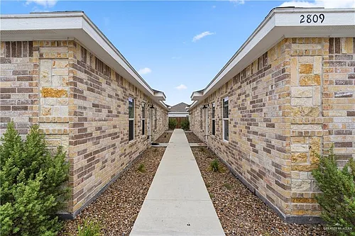 2809 E Israel Ave #1 Photo 1