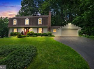 600 Hawkesbury Ln, Silver Spring, MD 20904