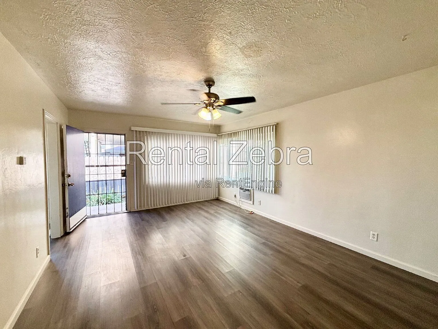 2 bed, 1.0 bath, 835 sqft, $1,325 — Photo 4