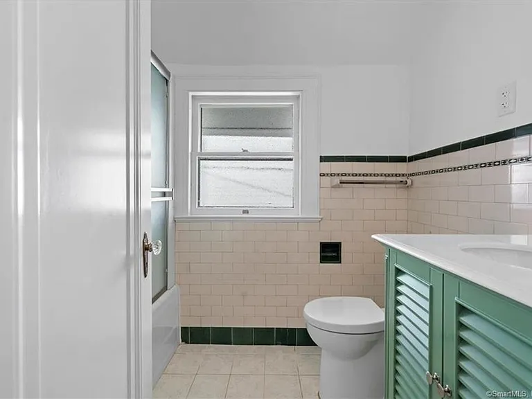 223 Townsend Ave #2 — Photo 16