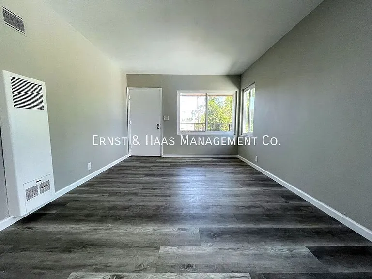 908 N Rose Ave #C — Photo 3