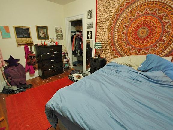 2nd image of 118 Hemenway St APT 4