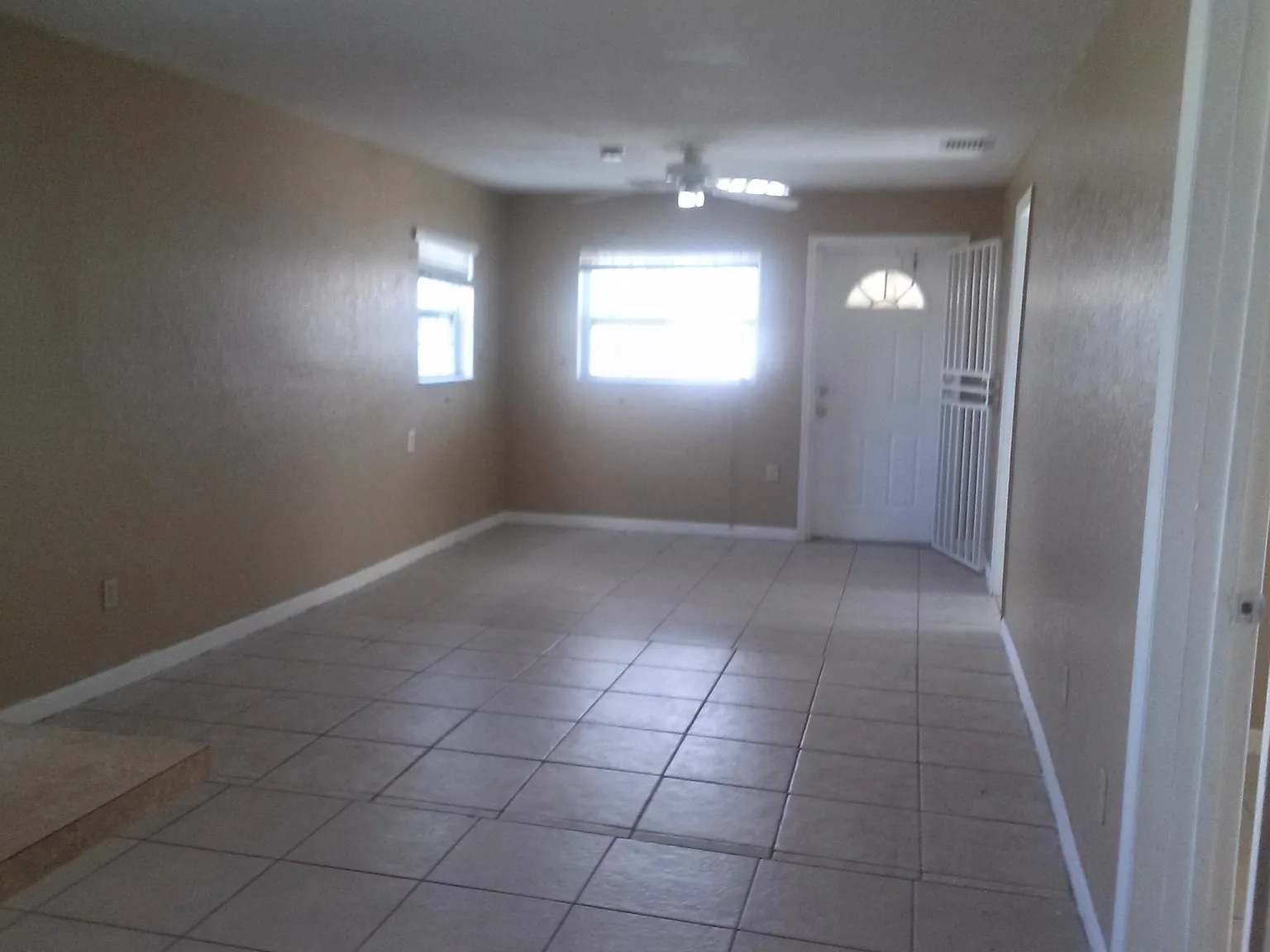 3 bed, 1.5 bath, 1304 sqft, $2,700 — Photo 4