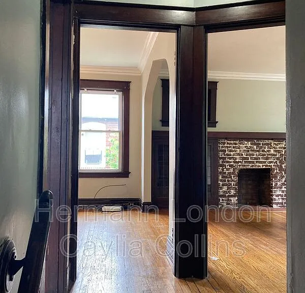 5340 Bancroft Ave #2F — Photo 7
