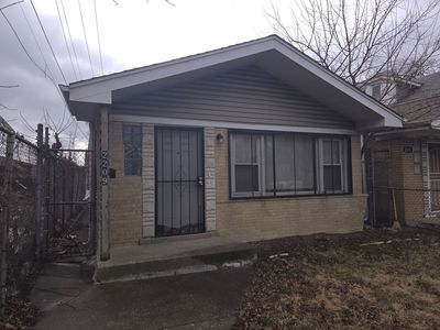 2209 W Marquette Rd, Chicago, IL, 60636