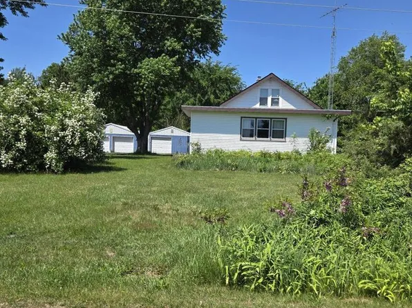7177 8th AVENUE N N, New Lisbon, WI 53950
