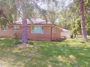 10121 S Nicholson Rd #2, Oak Creek, WI 53154