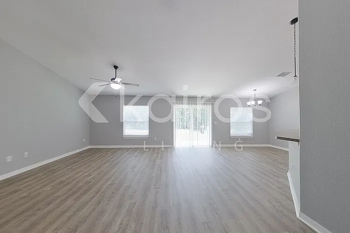Building Photo - 1 Malauka Radial Cir