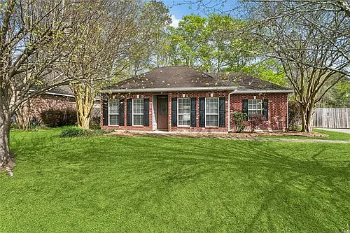39350 Brookfield Dr Photo 1