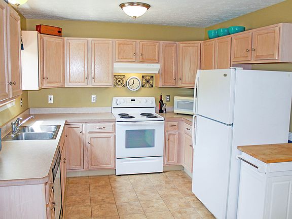5th image of 1178 Oxford Cir