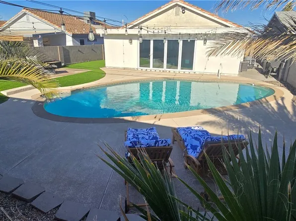 1441 Price St, Henderson, NV 89011