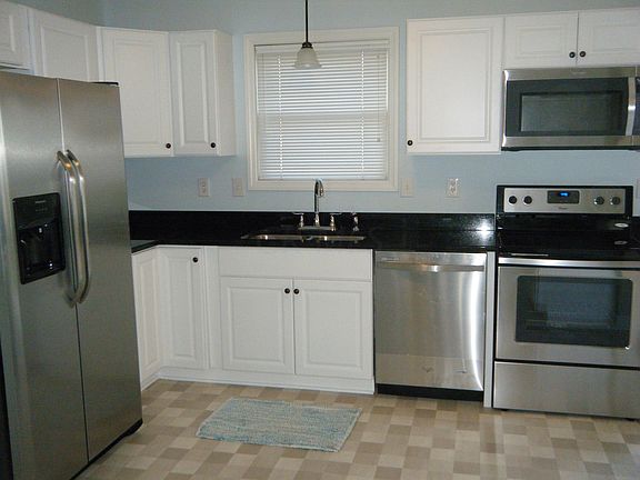 4th image of 11421 Chanticleer Ter NW