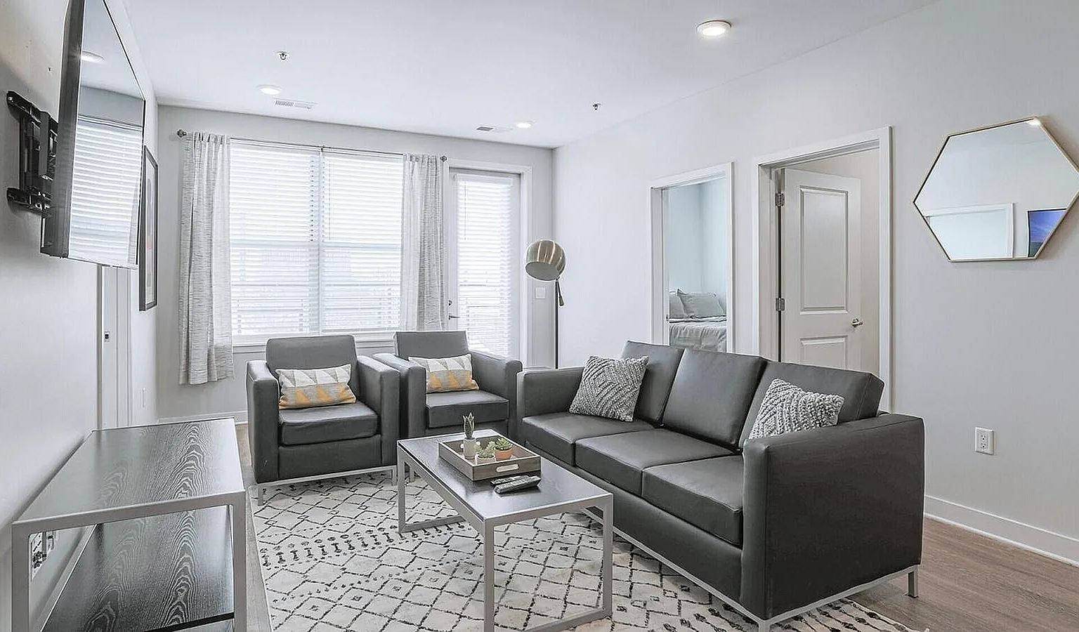 Lancaster Apartments — Photo 3