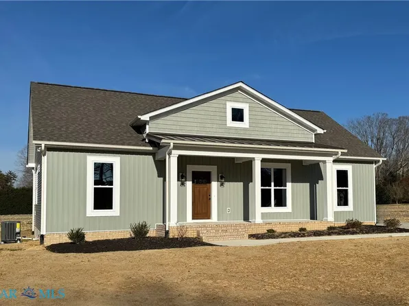 25 Betts View Ln, Burgess, VA 22432