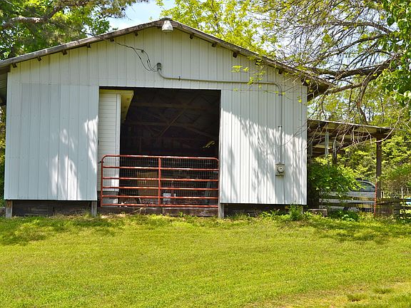 Barn