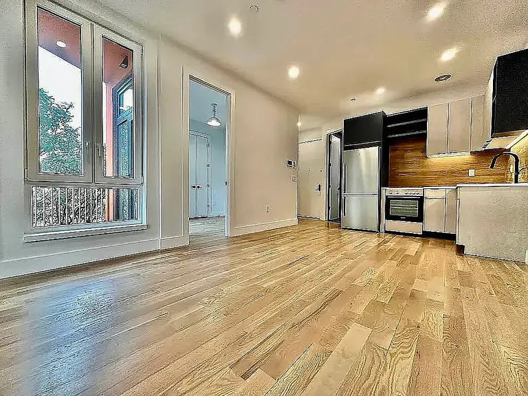 435 Meeker Ave #2A — Photo 4