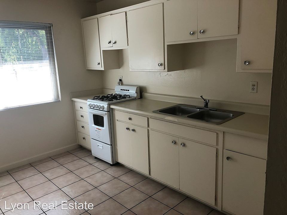 2nd image of 586 California St APT 2