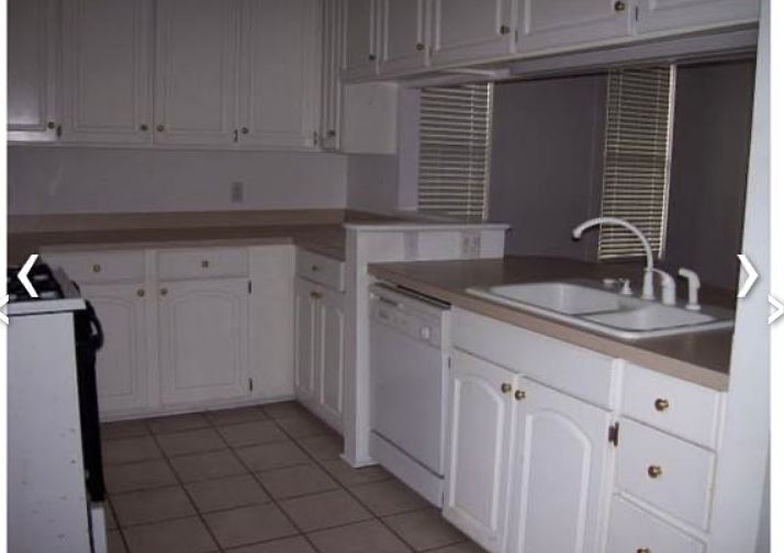 2nd image of 302 Pearl St