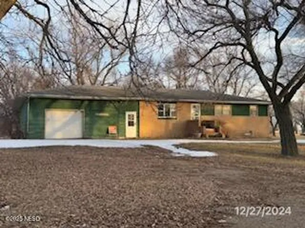 185 Grant Ave SE, Conde, SD 57434