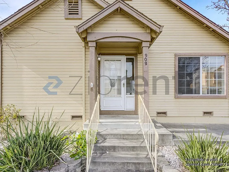 908 Beechwood Cir — Photo 18
