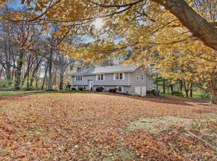 162 Putting Green Rd, Trumbull, CT 06611