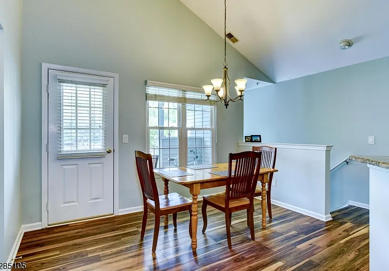 5803 Tudor Dr — Photo 18