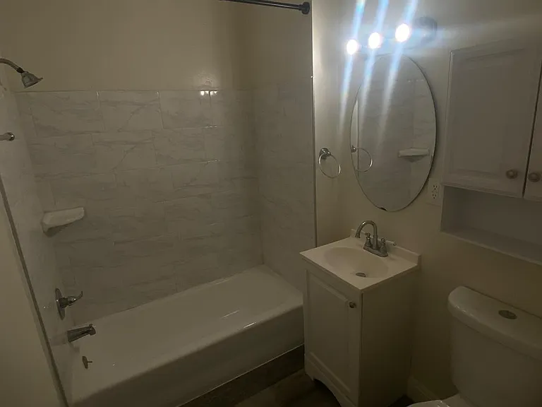 11104 Aqua Vista St — Photo 29