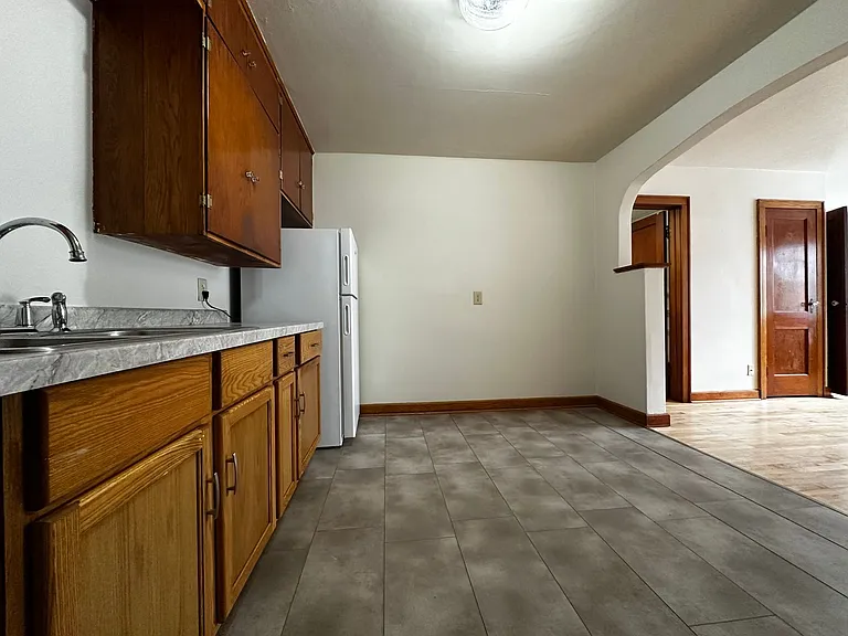 822 Pine St — Photo 30