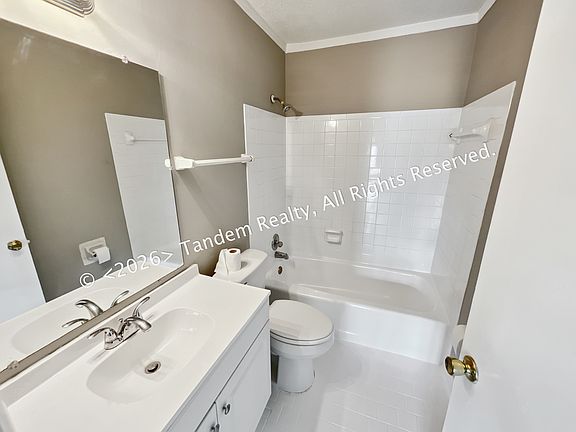 4th image of 105 Tyne Blvd APT 6