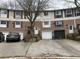 100 Oakdale Dr, Oakville, ON L6H 1J3