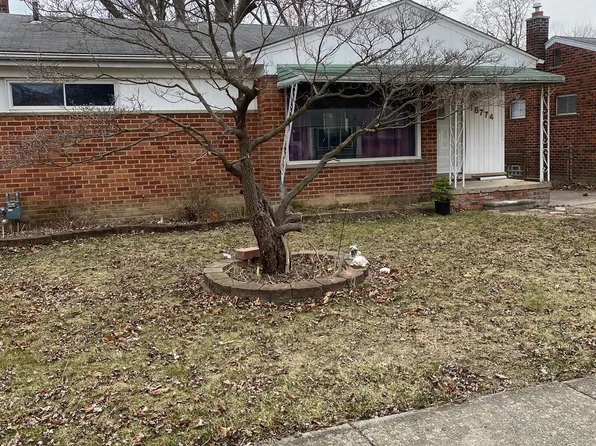 18774 Lexington, Redford, MI 48240