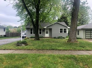 116 S Gables Blvd, Wheaton, IL 60187