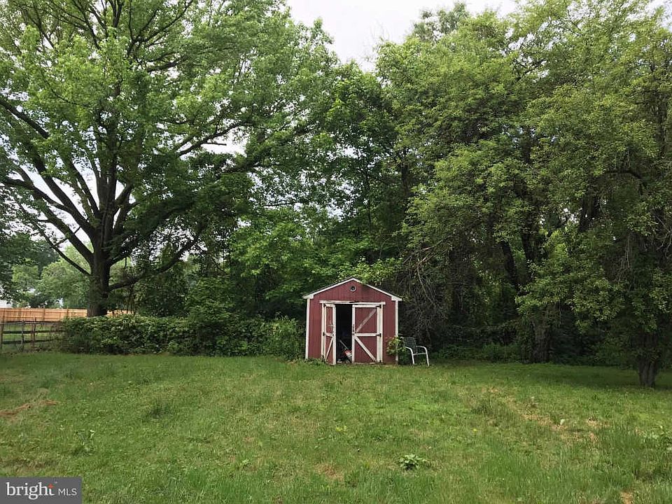2nd image of 1564 New Rodgers Rd