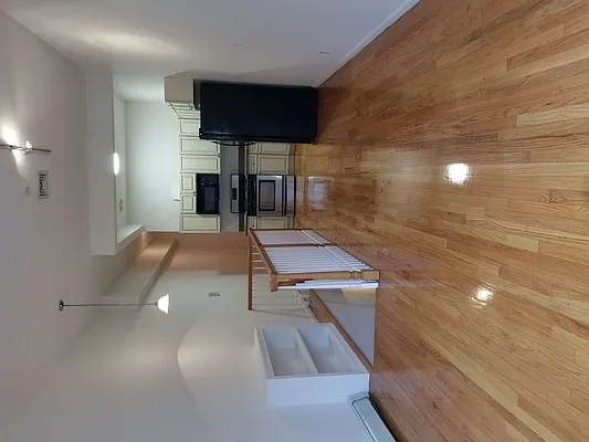 Rented by City Express Realty & Management Corp | media 14